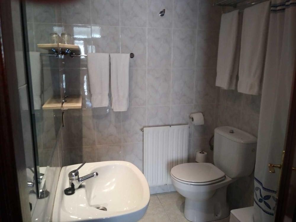 Hostal Sancho Garcia Espinosa de los Monteros Exteriér fotografie